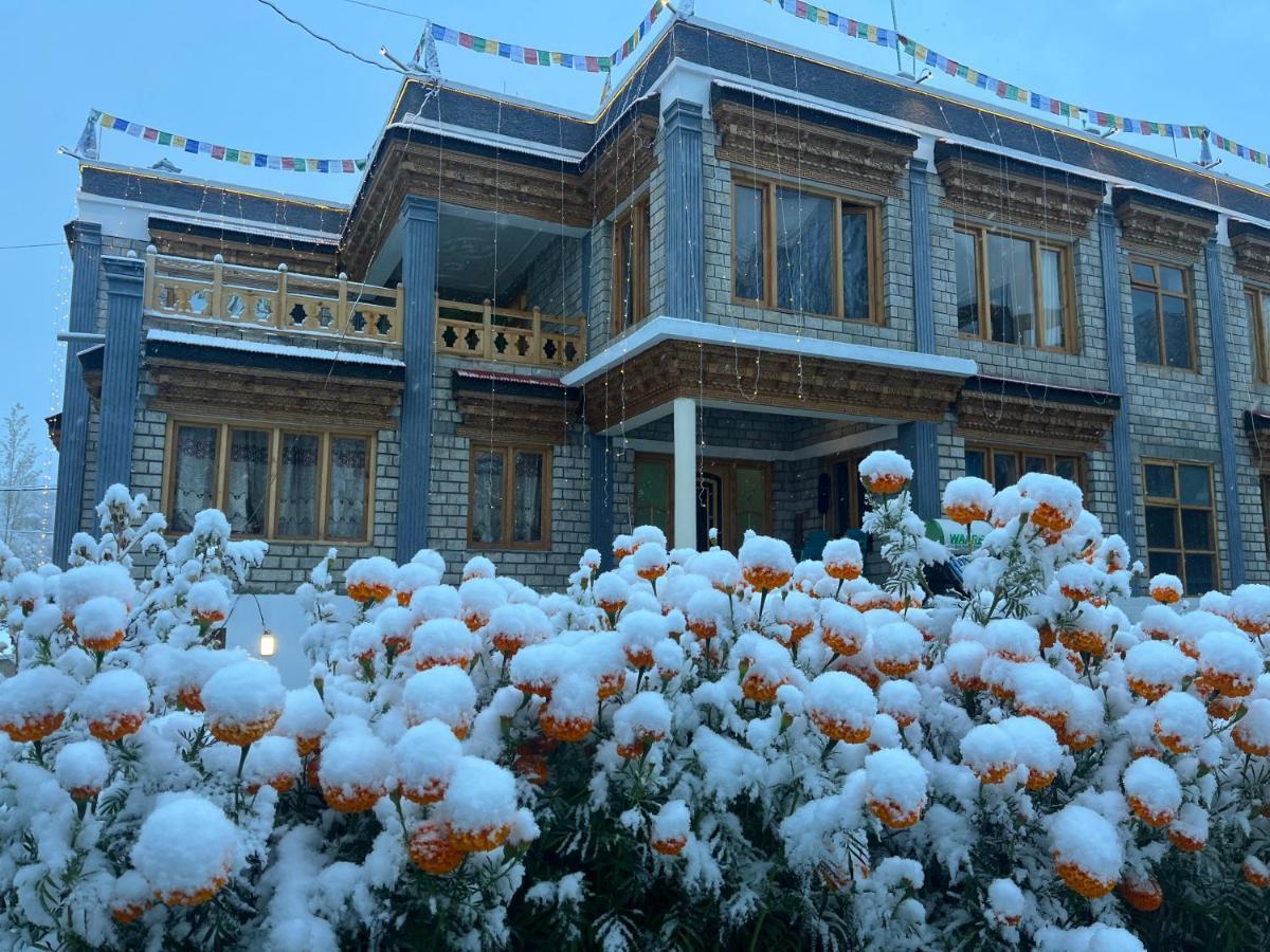 Ladakh Country Inn Leh Esterno foto